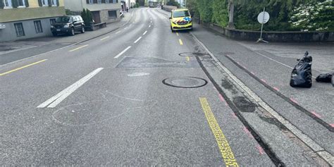 Uznach SG E Bike Fahrer 84 Nach Sturz Ins Spital Geflogen