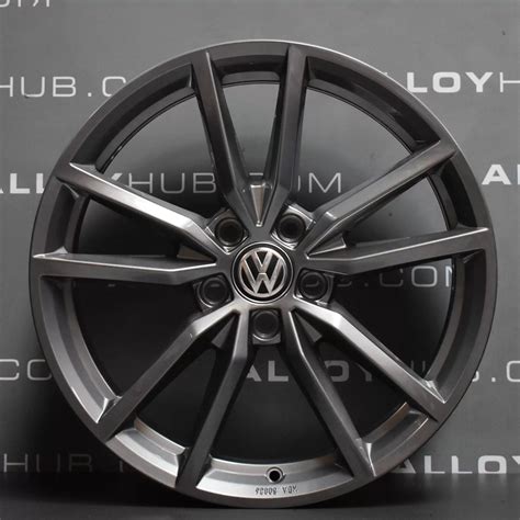 Genuine Volkswagen Golf R Mk7 Pretoria 19 Inch Alloy Wheels With Grey