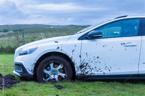 Auto Steckt Im Schlamm Fest Stock Foto Adobe Stock