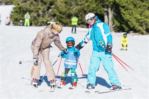 Snowy Havens: Car-Free Family Fun in Europe's Top Ski Resorts