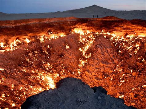 10 Massive Natural And Man Made Holes In The World