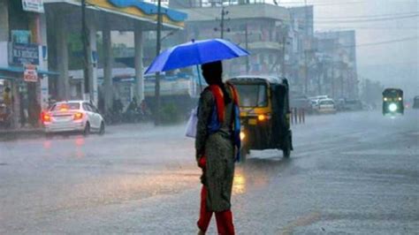 Hyderabad తెలంగాణలో వచ్చే రెండు రోజులు భారీ వర్షాలు Heavy Rains In Telangana Anr