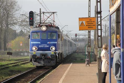 PKP IC EP07 1054 Stare Bojanowo Train Station 17 04 2015 Flickr