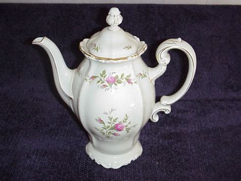 Fine Rosenthal Pompadour Antoinette Teapot 17684971