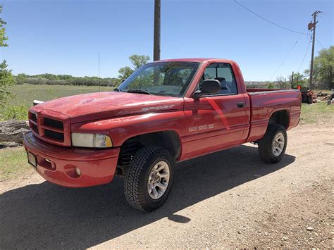 Gearhead Inc • 2000 Dodge Ram 1500 Sport • 1116