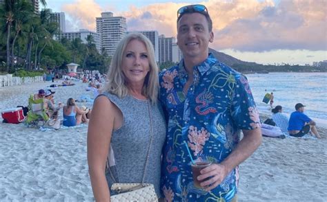 Vicki Gunvalson - Bio, Age, Facts, Husband, Boyfriend, Kids, Net Worth
