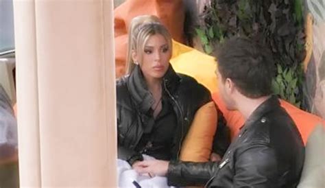 Gf Vip Arriva Il Chiarimento Tra Antonino E Oriana In Lacrime Il Video