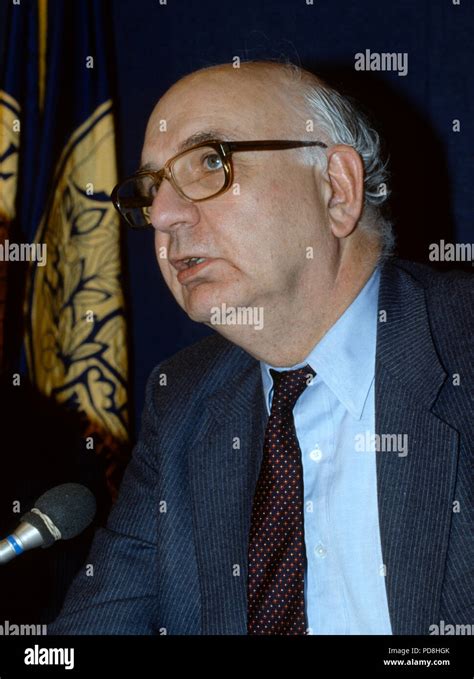 Volcker Hi Res Stock Photography And Images Alamy