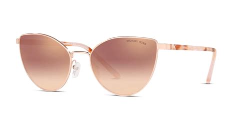 From Affordable to Luxurious: 7 Stylish Cat Eye Sunglasses