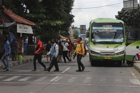 Foto Arus Balik Nataru Di Terminal Kampung Rambutan Suarakalbar Co Id