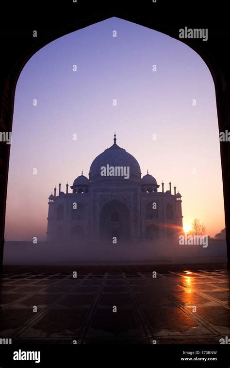 Escena De Taj Mahal Fotografías E Imágenes De Alta Resolución Alamy