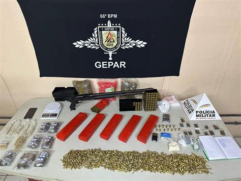 Pm Apreende Grande Quantidade De Drogas No Vila Bemge Em Betim