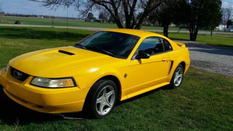 1999 Ford Mustang Gt 35th Anniversary Chrome Yellow Coupe Automatic Rare