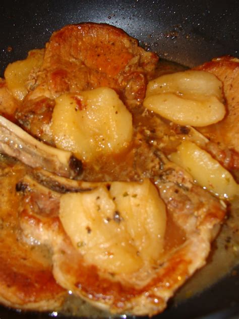 Just Cooking: Sautee'd Rosemary and Pear Pork Chops
