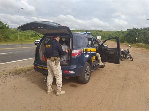 Prf Prende Homem Na Serra Es Pol Cia Rodovi Ria Federal