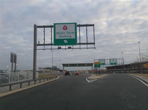 Travelers are venting about the newark intl arpt parking fees 34
