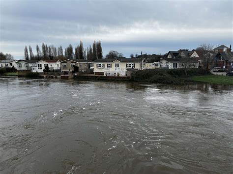 Flood Warning at Iford Bridge Home Park