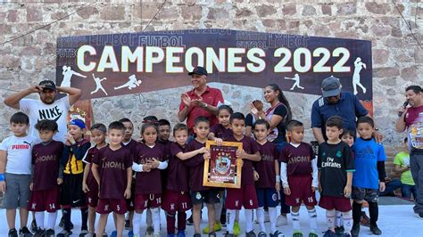 Gildardo Leyva Ortega Premia Lo Mejor De La Copa M Gica En El