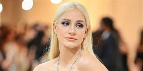 Jessica Chastain Channeled Karl Lagerfeld With New Platinum Blonde Hair