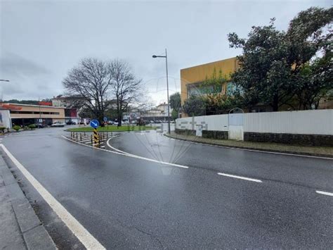 Moradia em banda à venda na rua Doutor Francisco Xavier de Araújo 146