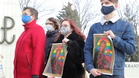 Zaostrzenie kar za obrazę uczuć religijnych Mamy prawo się bronić