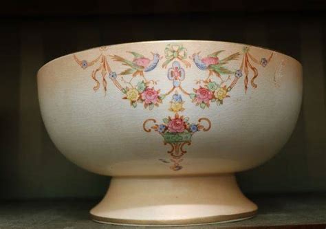 Crown Devon Bowl Xxxx Antique Complex