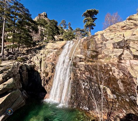 Les Bergeries Et Les Cascades De Radule En Corse