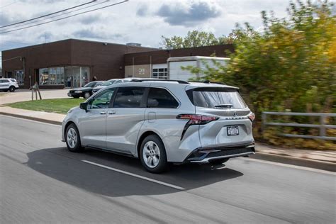 2021 Toyota Sienna Specs Prices Mpg Reviews And Photos