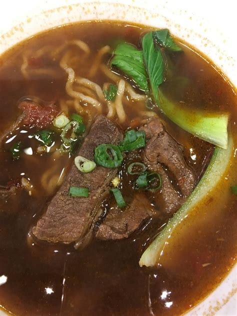 表 台北で牛肉麺（ニューローメン）を食べるなら ~台湾紀行~ のびのび、かるがる