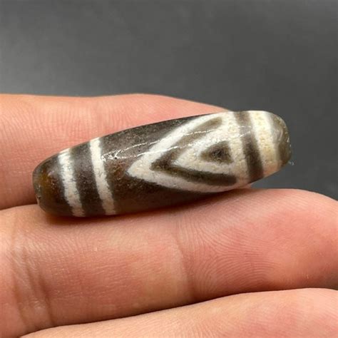 Ancient Old Himalayan Agate Stone Eye Banded With Bea Gem