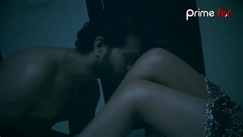 Nude Video Celebs Nazia Mirza Sexy I Deal Friendship 2020