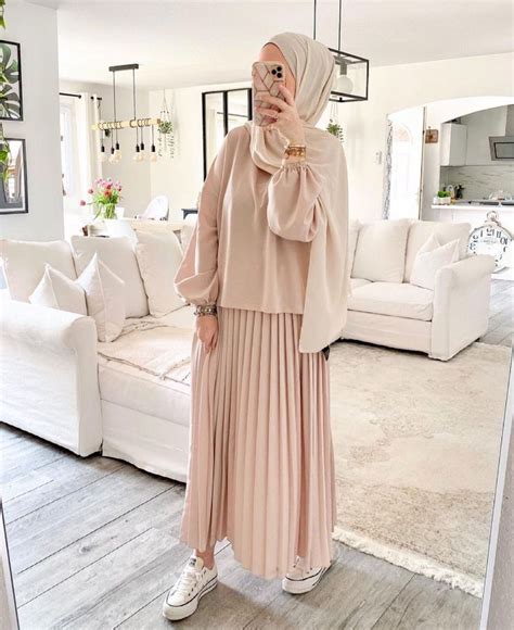 21 Modest Ways To Style Long Pleated Skirts With Hijab Fashion Zahrah