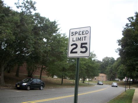 Speed Limit 25 Free Stock Photo - Public Domain Pictures