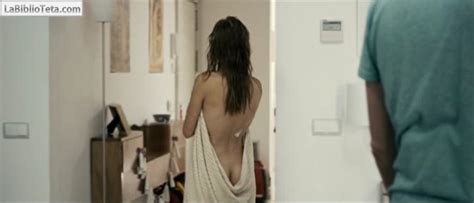 Naked Michelle Jenner In Extraterrestre