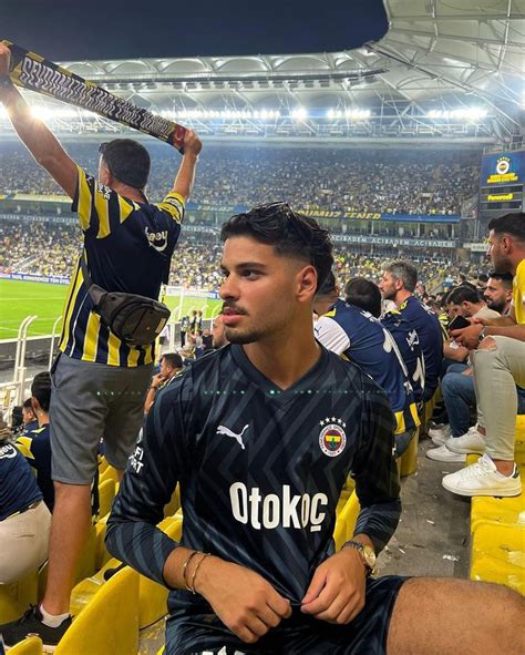 Efecan Güzel on Instagram bizim lovemiz sadece Fenerbahçe ye 5 1