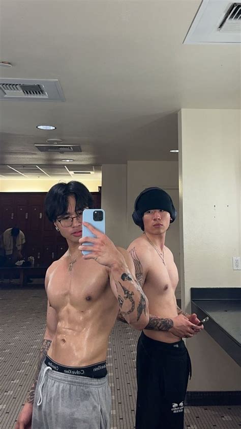 Pin By M Ms On Oliver In Handsome Asian Men Cute Asian Guys Hot Asian Men