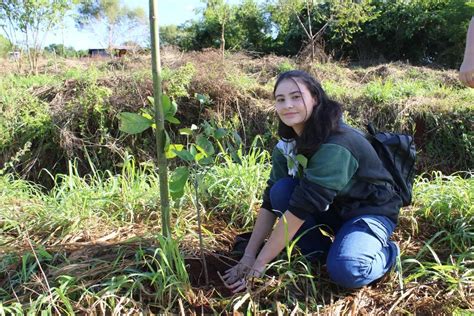 Vecinos De Wanda Sellaron Su Compromiso Con El Ambiente Plantaron