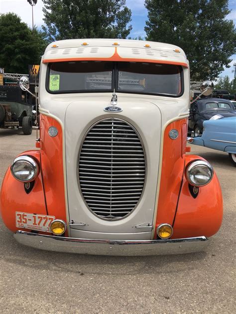 Pin on cadeira | Classic trucks, Big trucks, Vintage pickup trucks