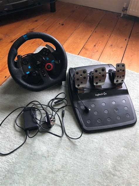 Logitech G29 Driving Force Racing Wheel And Floor Pedals In