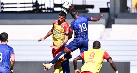 Rennes Chute Pour Son Premier Match Brest Remporte Le Derby Breton