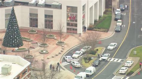 Police Armed Man Killed In Charlottes Northlake Mall Cnn