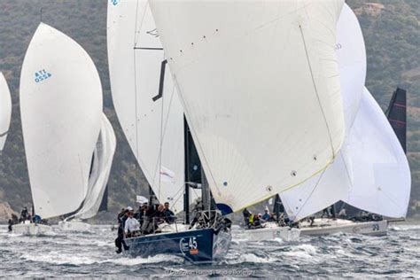 La Mar Salada Swan Sardinia Challenge Nadir Y Pez De Abril Ocupan Los