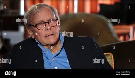 Alan Pakula Going For Truth Tom Brokaw 2019 © Qe Deux Courtesy Everett Collection Stock