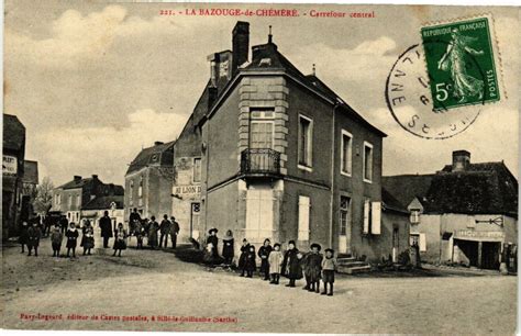 La Bazouge de Chémére Carrefour central à La Bazouge de Chemeré