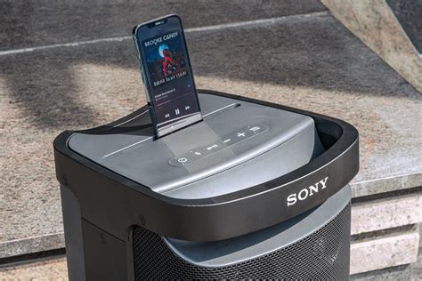 Аудиотехника :: Портативные колонки :: Беспроводная колонка Sony SRS ...