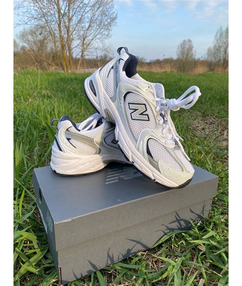 NEW BALANCE Белые кроссовки 530 для женщин – купить в интернет магазине ...