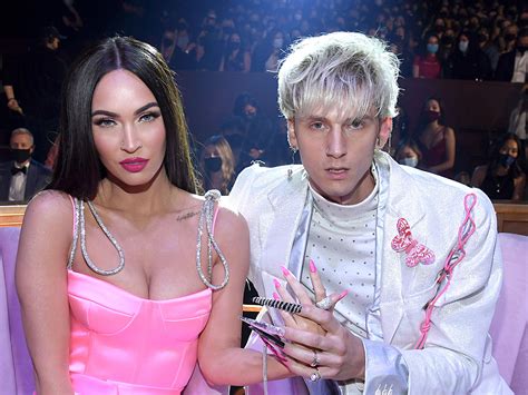 Megan Fox Machine Gun Kelly Channel Pam And Tommy For Halloween