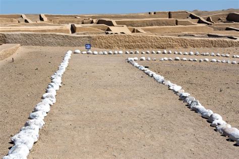 Pir Mide En El Sitio Arqueol Gico De Cahuachi El Centro Ceremonial