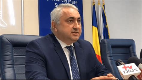 VIDEO Rectorul Valentin Popa le transmite absolvenților USV să fie