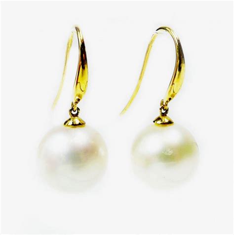 South Sea Pearl Drop Earrings In Ct Yellow Gold Earrings Jewellery